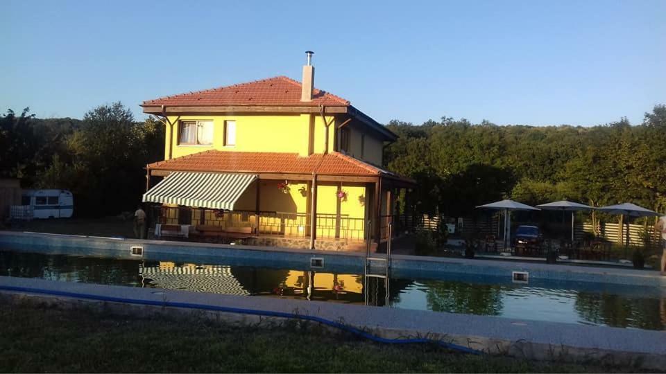 Pensiunea Casa Vanatorului Ξενοδοχείο Oteleni Εξωτερικό φωτογραφία