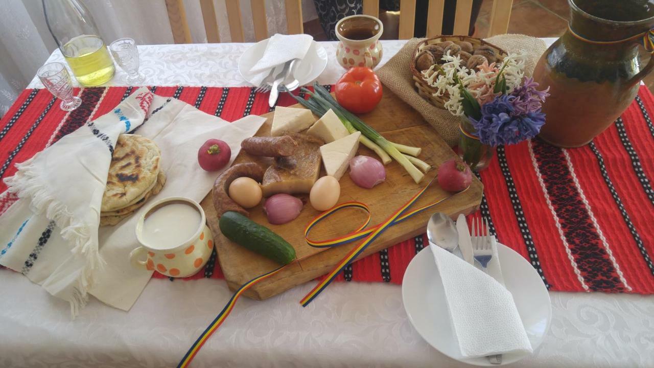 Pensiunea Casa Vanatorului Ξενοδοχείο Oteleni Εξωτερικό φωτογραφία
